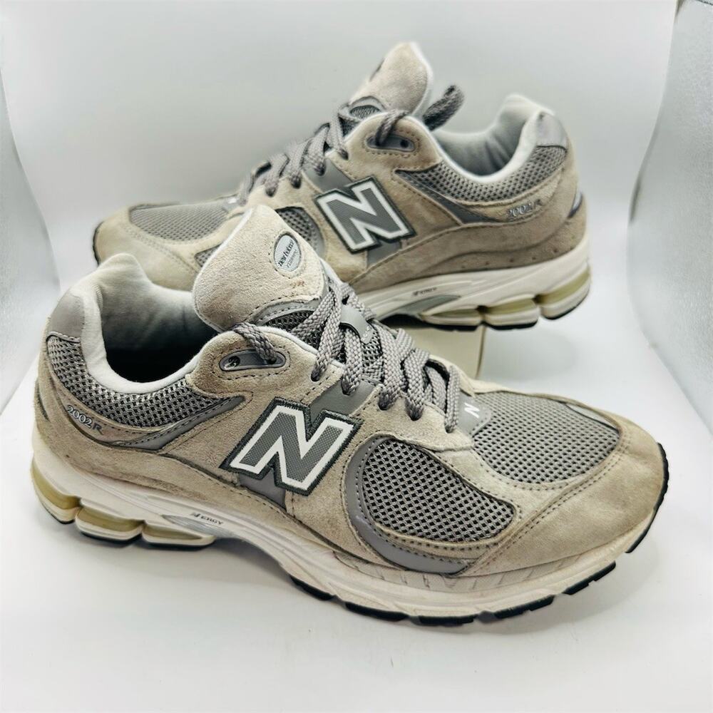 New Balance 2002R Grey Sneakers Suede Mesh | Men's Size 8 US | EUC